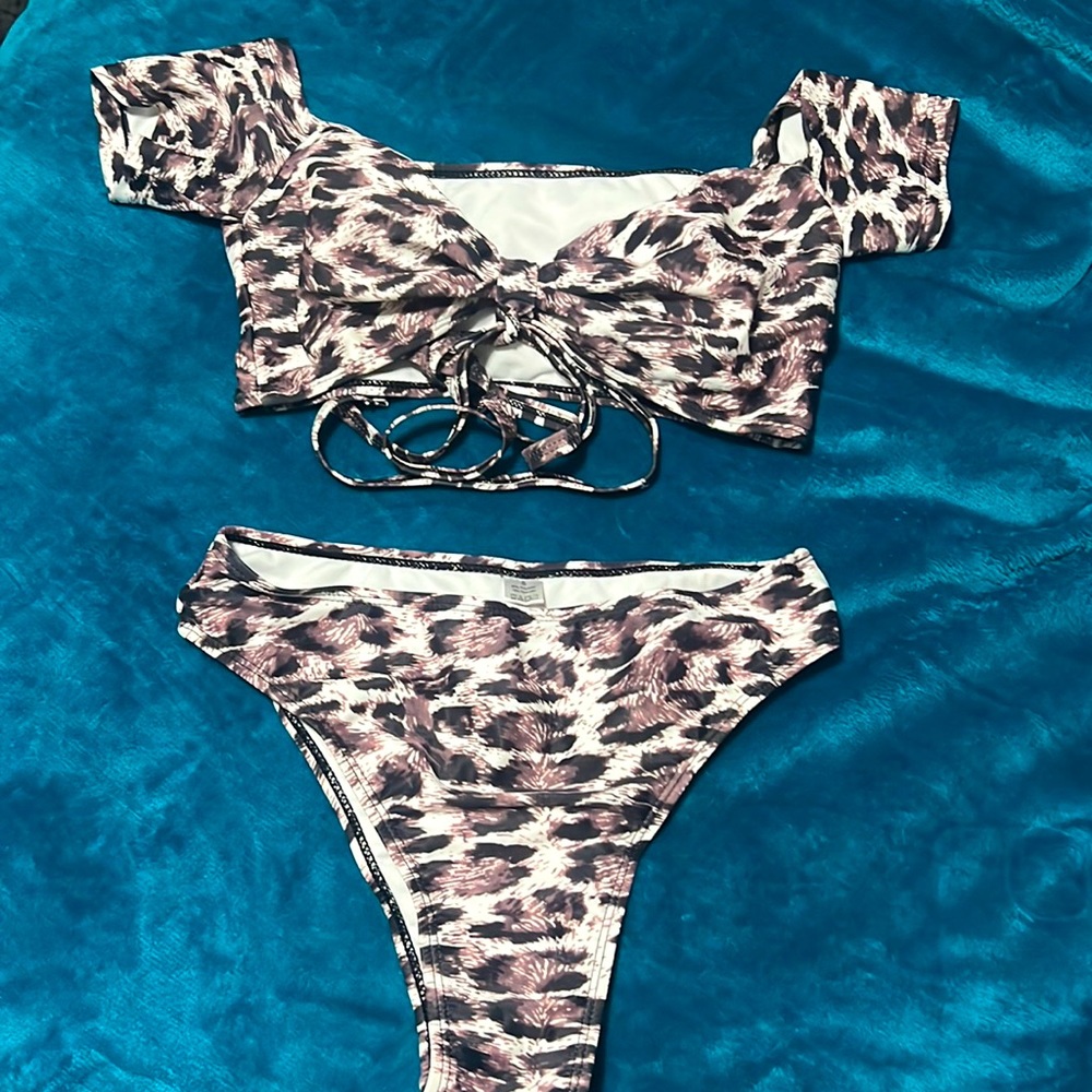 NWOT two piece leopard high waist bikini